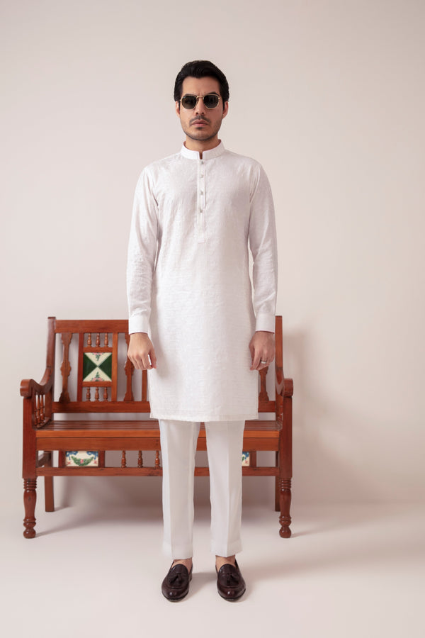 LIGHT PINK EMBROIDERED KURTA PAJAMA